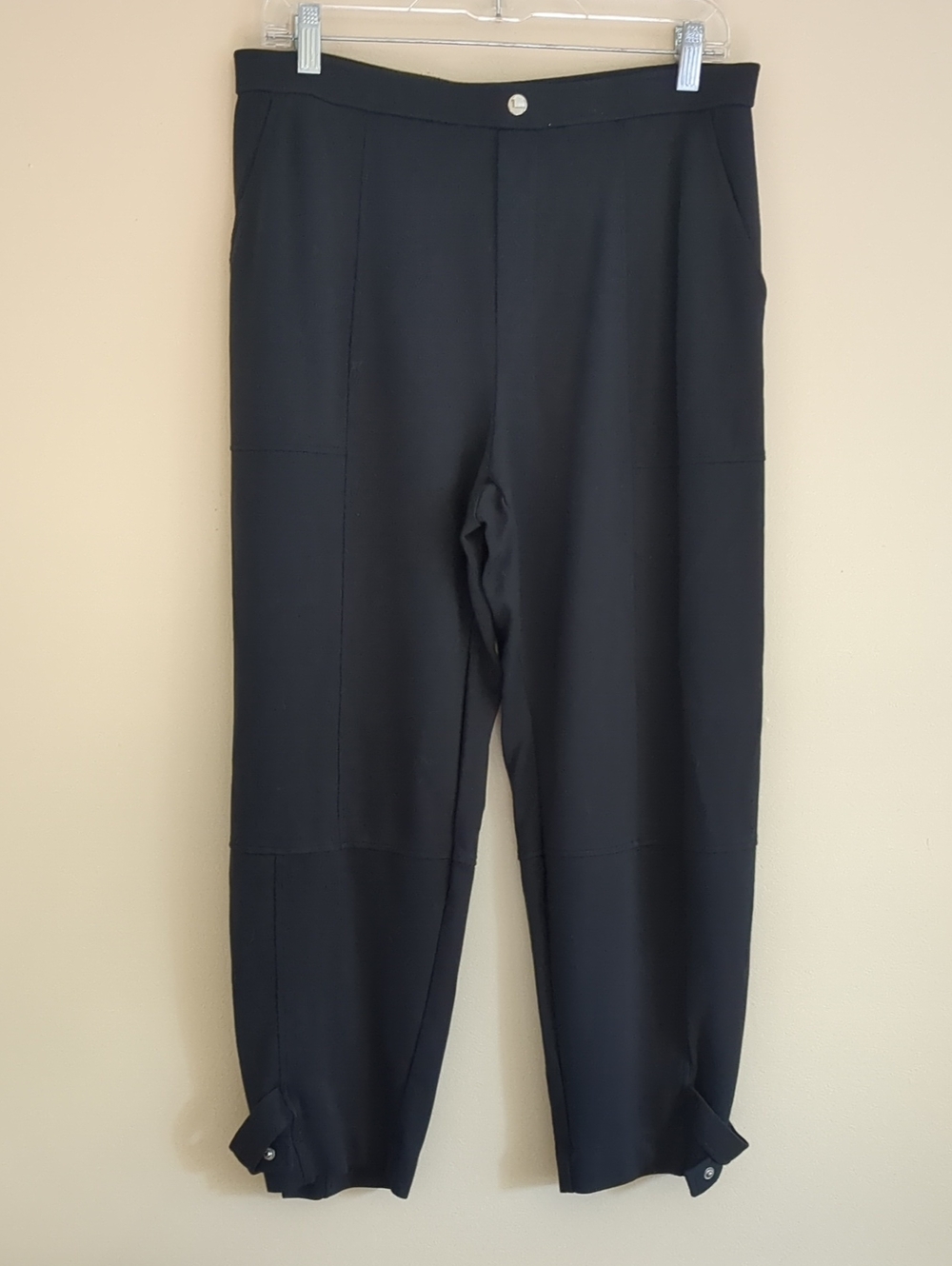16" Across The Waist Halara Black Pull On Capris